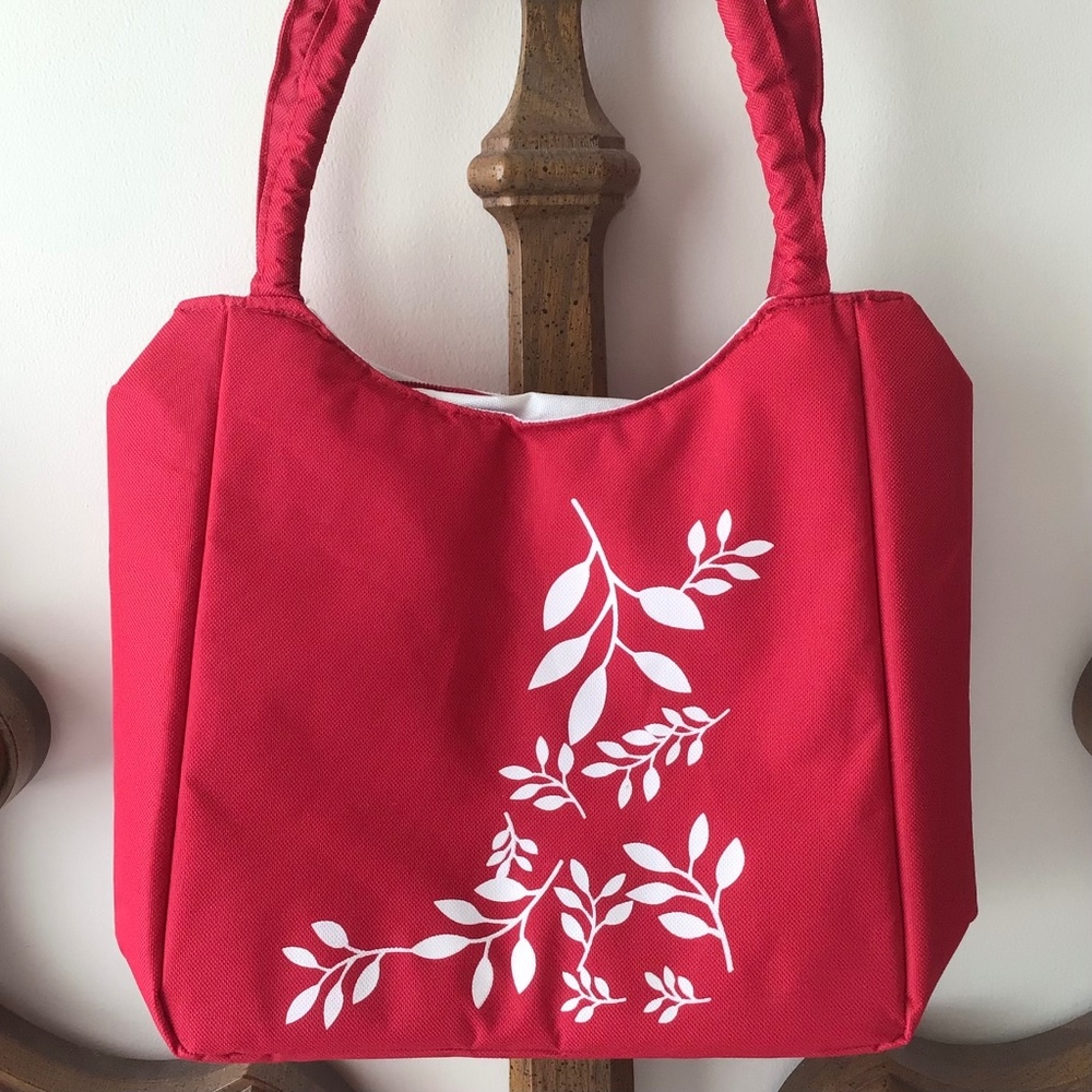Red insulated bag/ tote NWOT